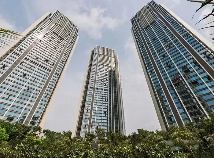 Apartment  for Sale  in Oberoi Elysian , Goregaon East   , Mumbai
