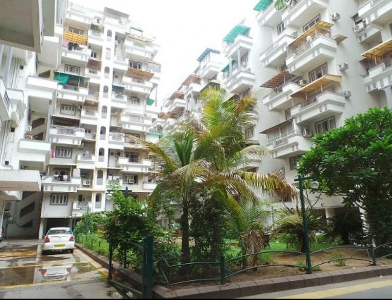 Apartment for Sale in Goyal Galaxy Apartment, Bodakdev, Ahmedabad