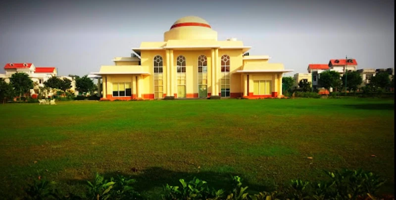 Independent House/Villa for Sale in Eldeco Regalia Arcade, Off IIM Road, Lucknow