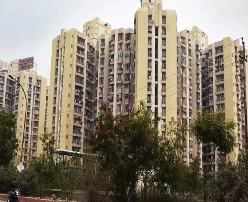Apartment for Sale in Prateek Laurel, Sector 120, Noida