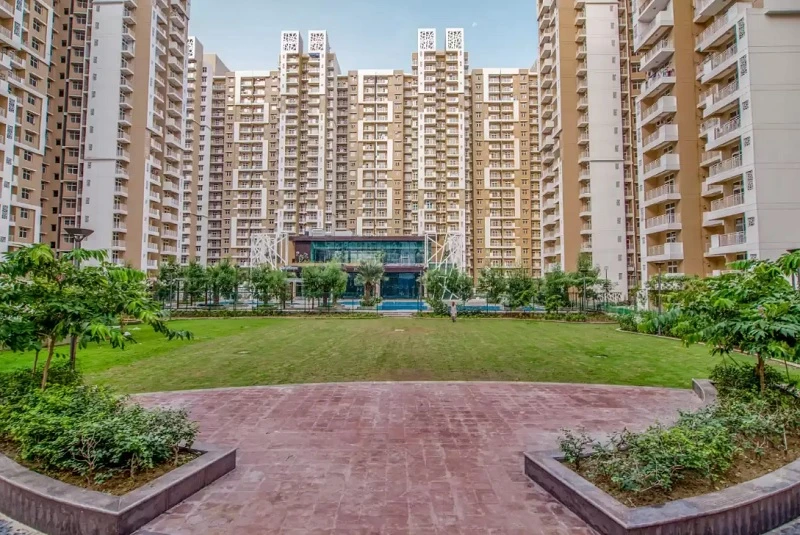 Apartment for Sale in Mahagun Mywoods, Sectror 16C, Greater Noida