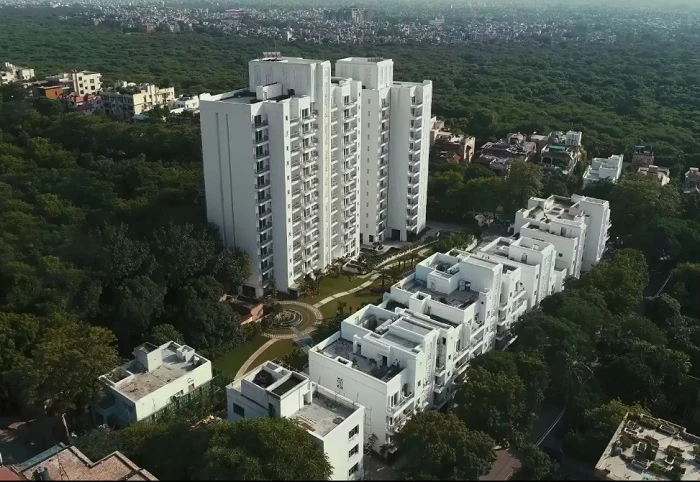 Apartment for Sale in DLF Kings Court, Greater Kailash, South Delhi