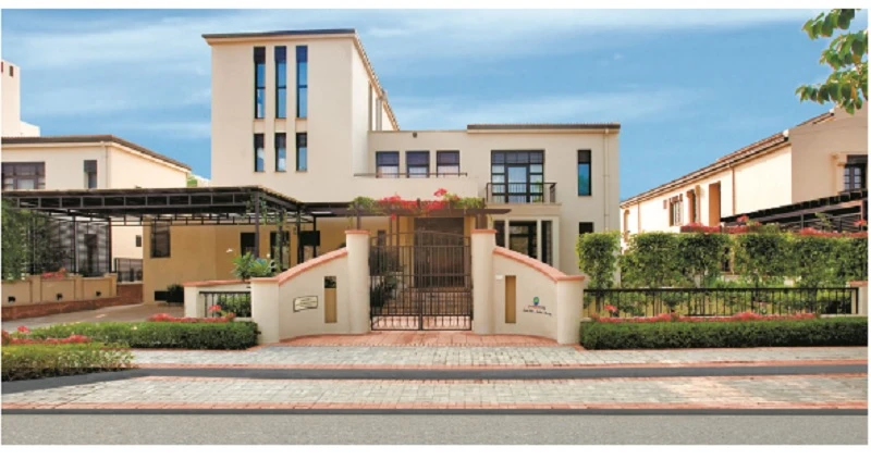 6 BHK Independent House/Villa for Sale in Jaypee Greens Estate Homes , Swarn Nagri, Greater Noida