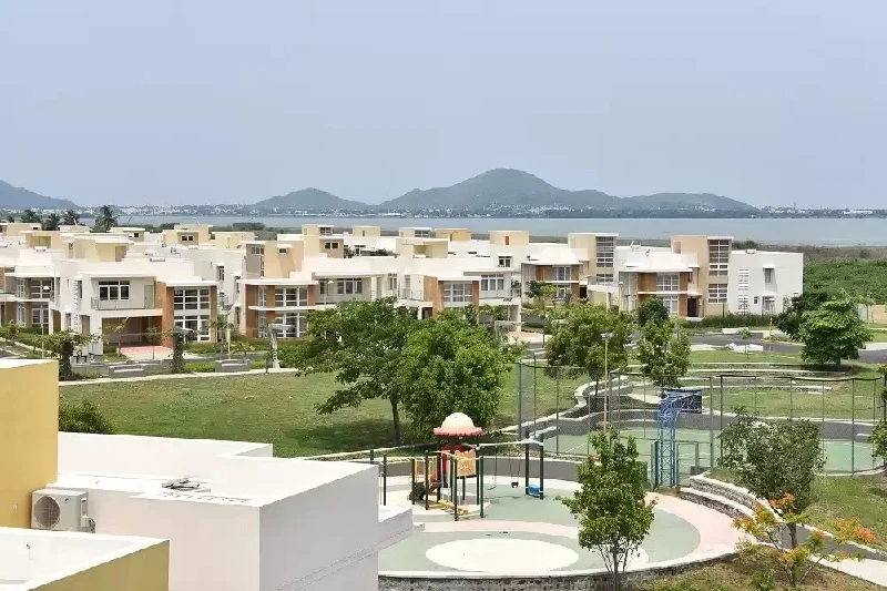 3 BHK Apartment for Sale in Mahindra Aqualily, Mahindra World City, Chennai