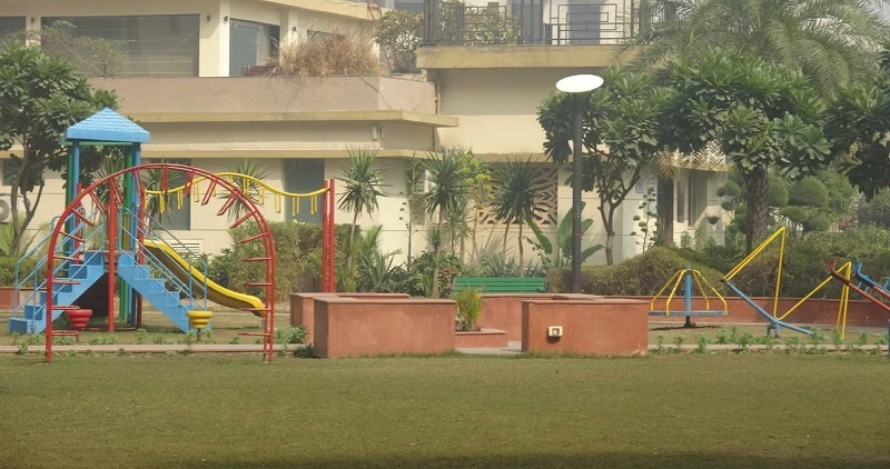 2 BHK Apartment for Sale in Raheja Vedas, Sector 108, Gurgaon