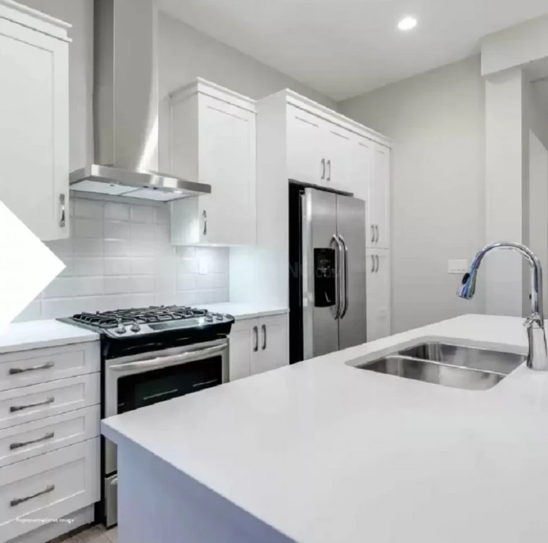 3 BHK Apartment for Sale in Kalpataru Bliss Apartments, Santacruz East   , Mumbai
