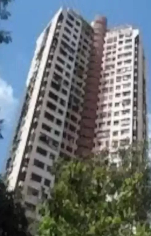 Apartment for Sale in Kanakia Challengers, Kandivali East   , Mumbai