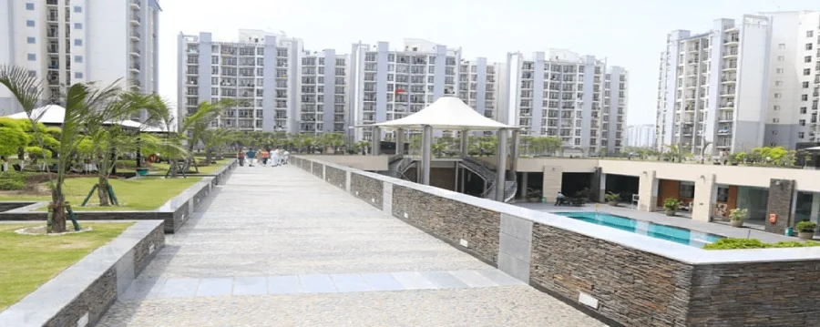 Apartment for Sale in Grand Omaxe, Sector 93B Noida, Noida