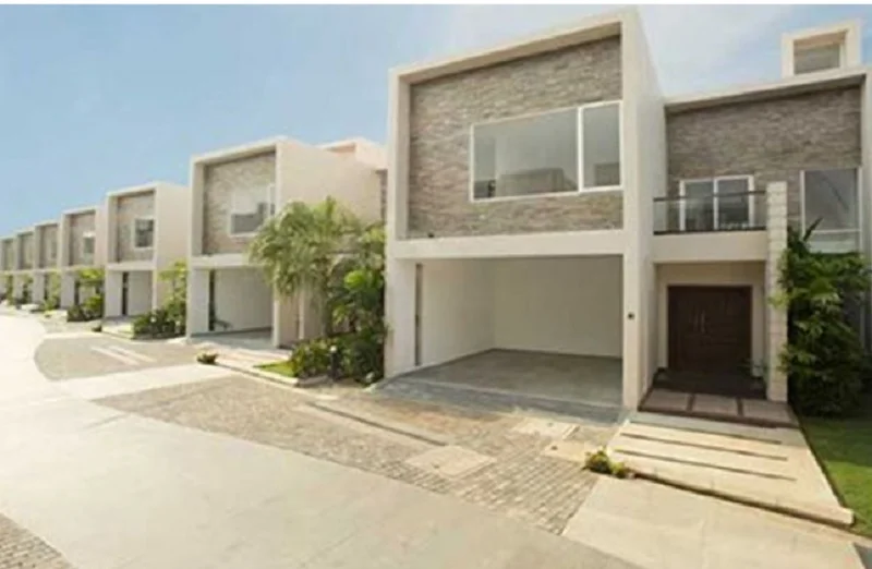 4 BHK Independent House/Villa for Sale in Casagrand Versailles, Uthandi, Chennai