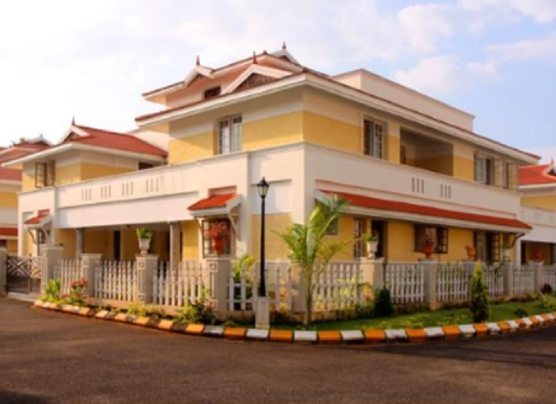 Independent House/Villa for Sale in ABAD Rainbow Retreat, Irumpanam, Kochi