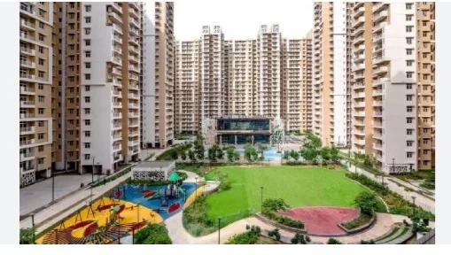 Apartment for Sale in Mahagun My Laagoon, Sector 12 Greater Noida, Greater Noida