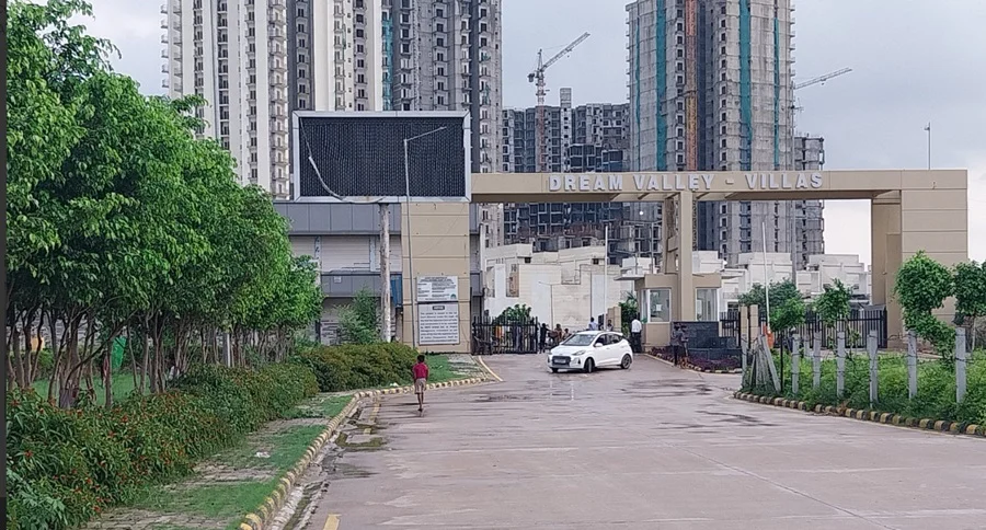 3 BHK Independent House/Villa for Sale in Amrapali Dream Valley Villa, Techzone 4, Greater Noida