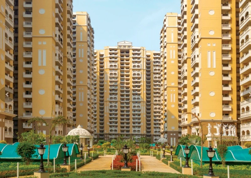 Apartment for Sale in Purvanchal Royal City Phase II, CHI 5, Greater Noida