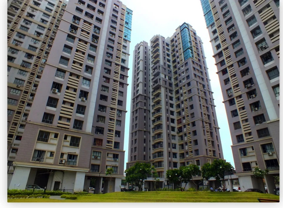 Apartment for Sale in Ruchi Angelica Tower, Tangra, Kolkata